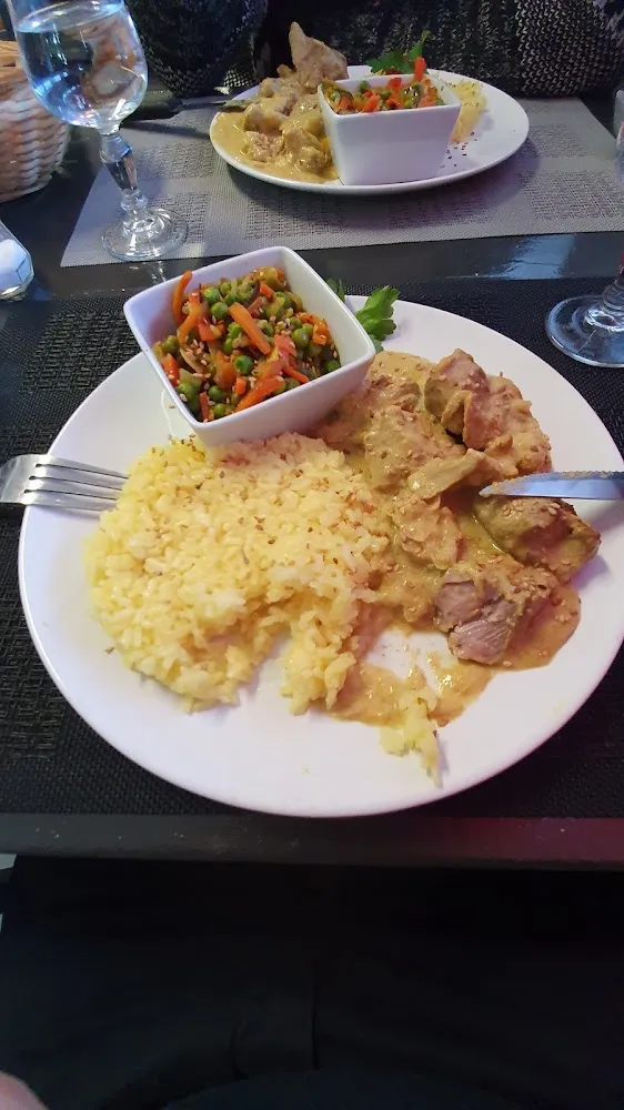 Sauté de Porc Au Curry Et Légumes Façon Wok